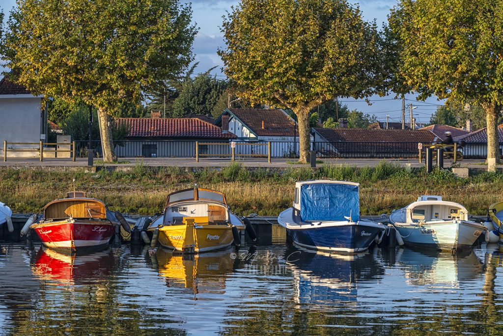 Pinasses au quai patrimoine du port de La Teste-de-Buch