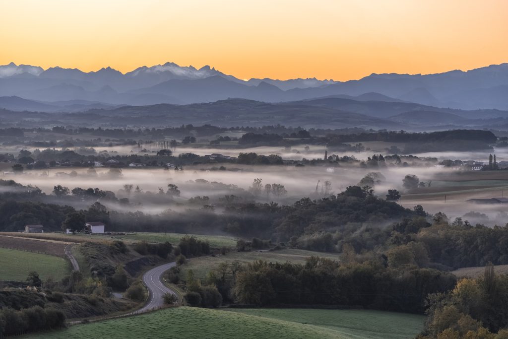 Masparraute et le pic d'Ossau, Pays Basque