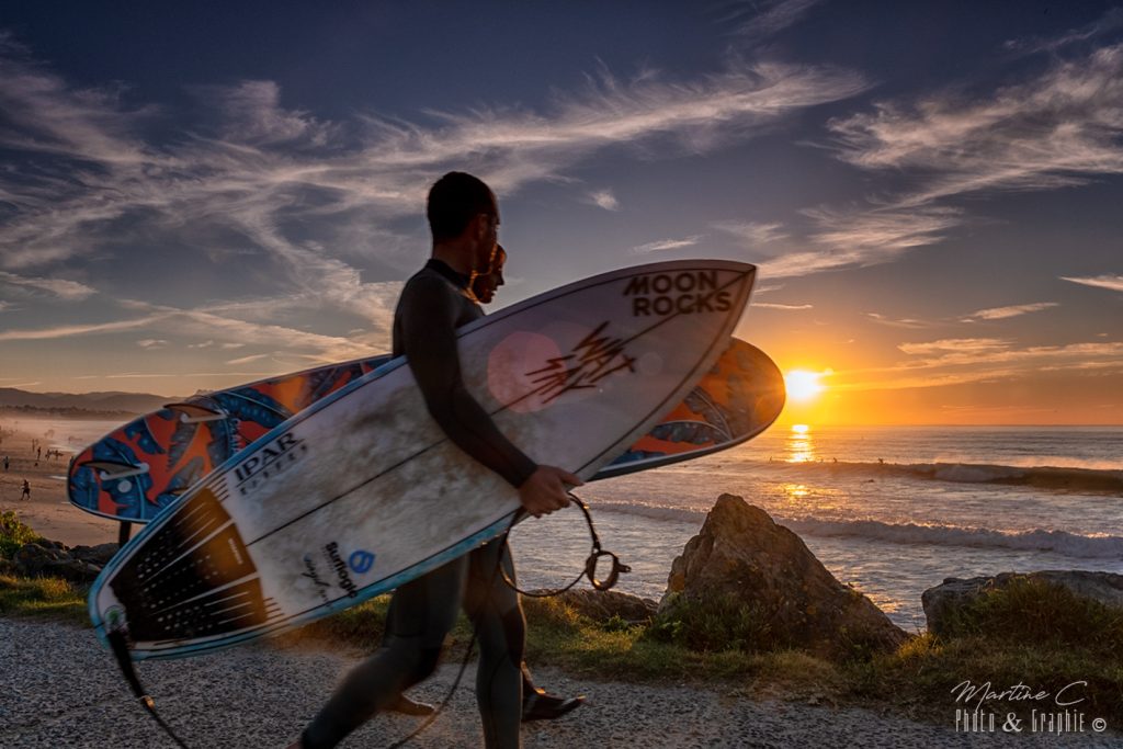 Couple de surfeurs à Ilbarritz, Pays Basque