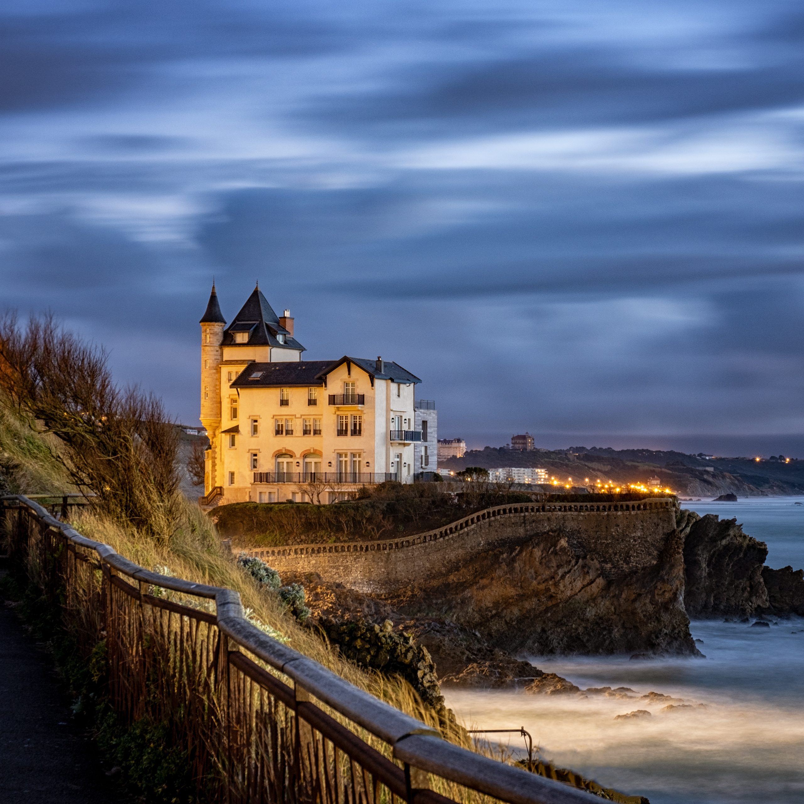 Villa Belza de nuit en pose longue, Biarritz