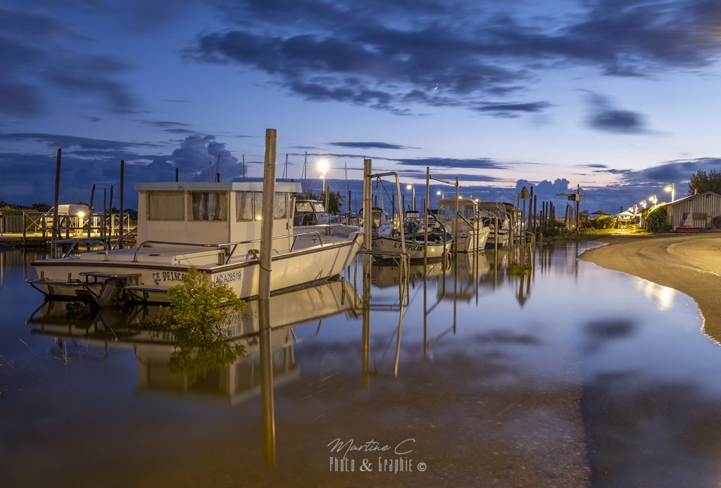 Port d'Audenge aux grandes marées à la nuit tombante, Bassin d'Arcachon